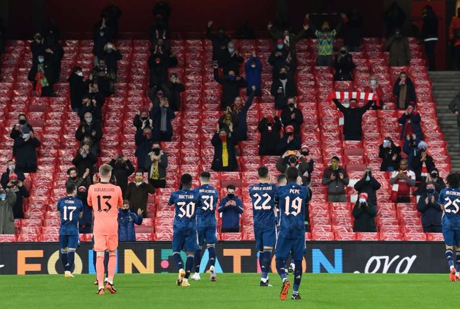Para dy mijë tifozëve, Arsenali shkëlqen dhe fiton bindshëm ndaj Rapid Viennës