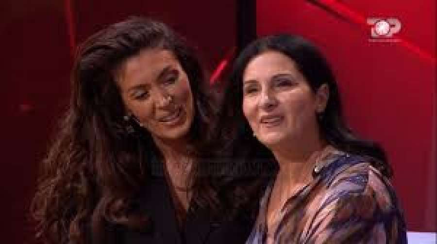 Suzana i lë nën hije të bijat për këndim