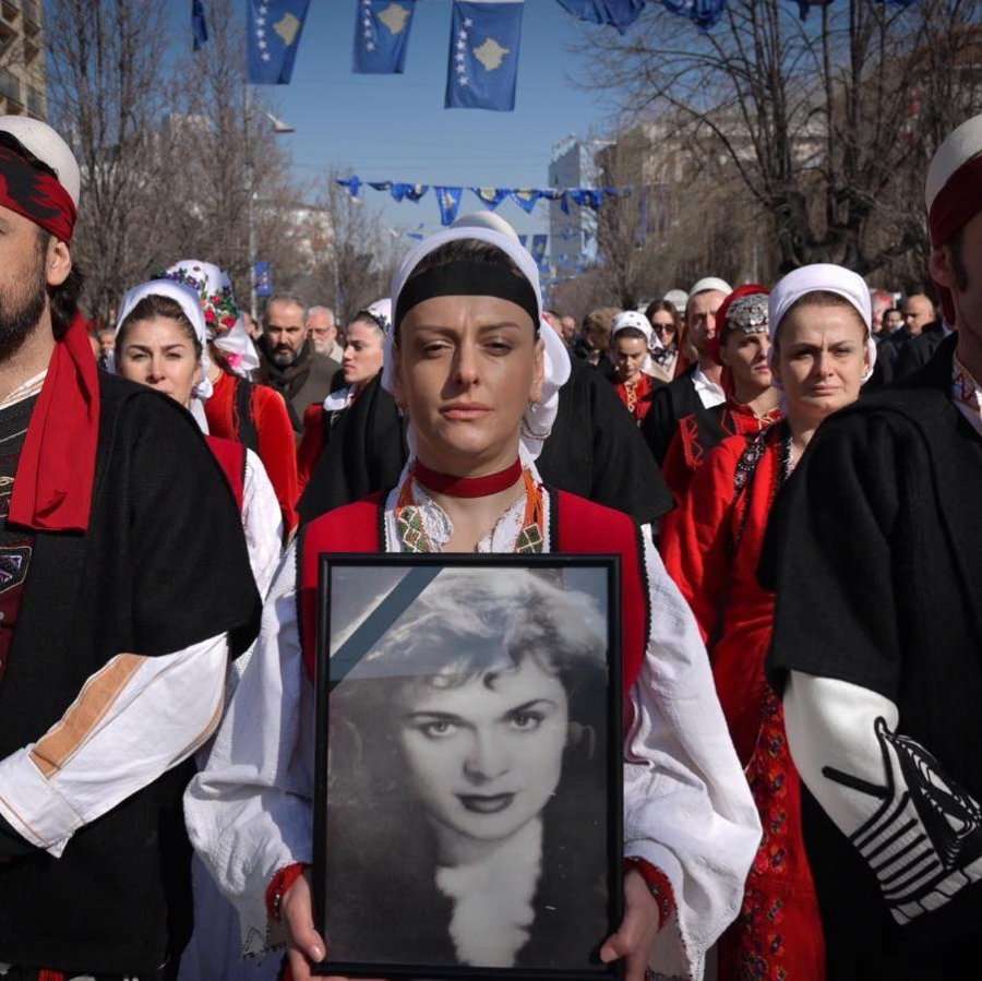I jepet lamtumira e fundit Nexhmije Pagarushës