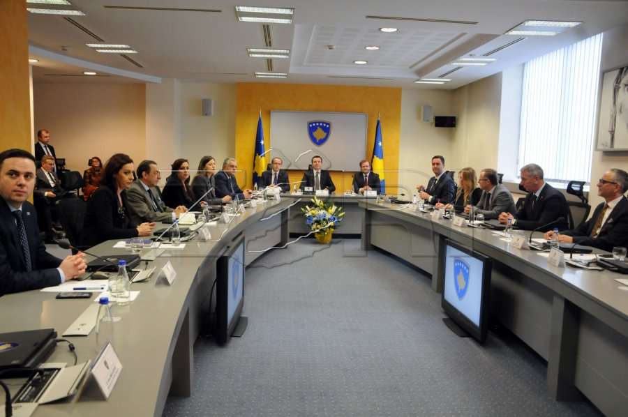 Parashikime ambicioze të Kurtit për zhvillimin ekonomik