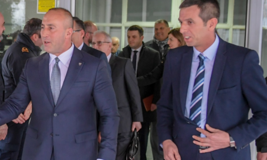 Qeveria ia heq Haradinajt edhe drejtorin e Doganës, shpallet konkursi