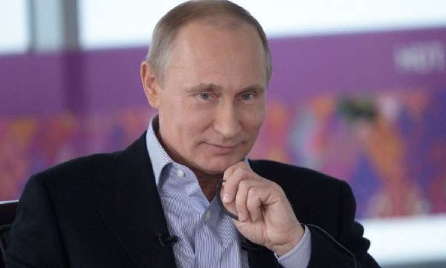 Putin: Do të ketë vetëm ‘baba dhe nënë’, nuk i lejoj martesat e homoseksualëve