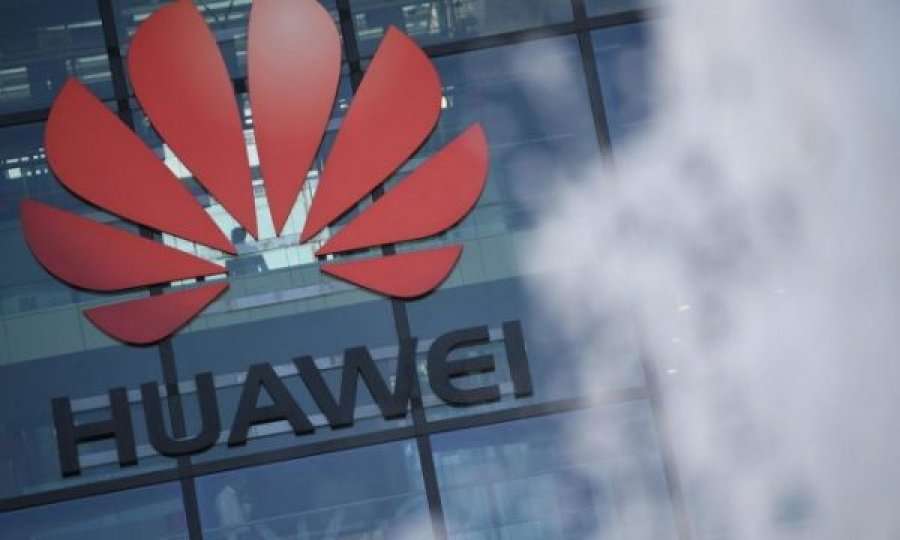 Amerika alarmon në Munih: Huawei përbën kërcënim për NATO’n