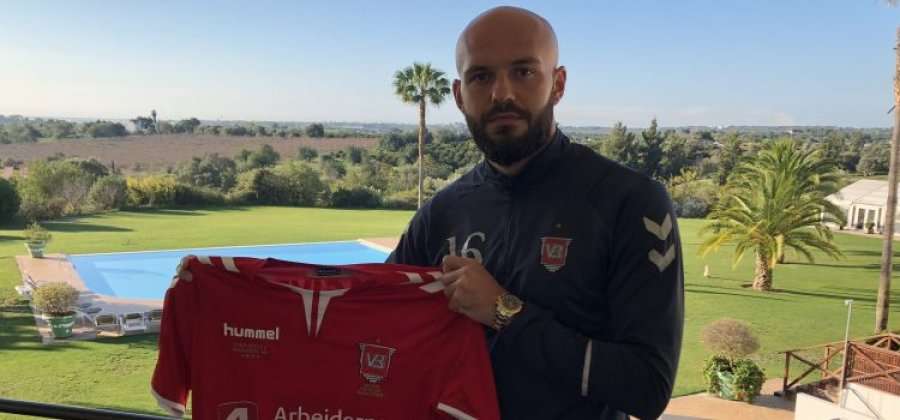 ZYRTARE: Arlind Ajeti befason ne skuadrën e re