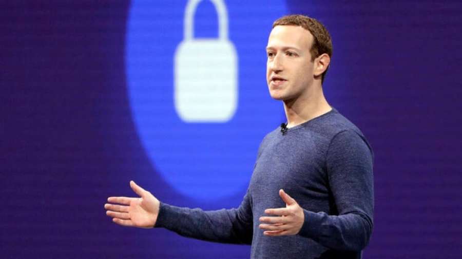 Facebook sugjeron “rregulla të reja për internetin”