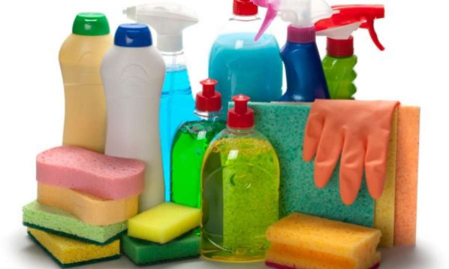 Si ndikojnë produktet e pastrimit në shëndetin e fëmijëve?