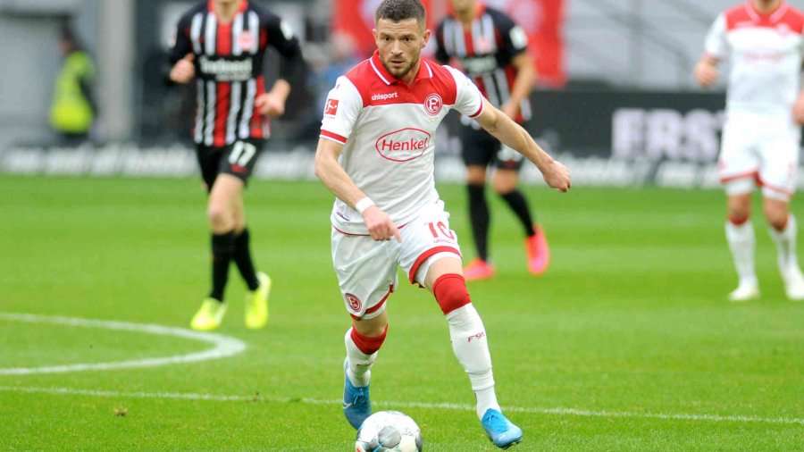 Valon Berisha me Dusseldorfin po shkëlqen