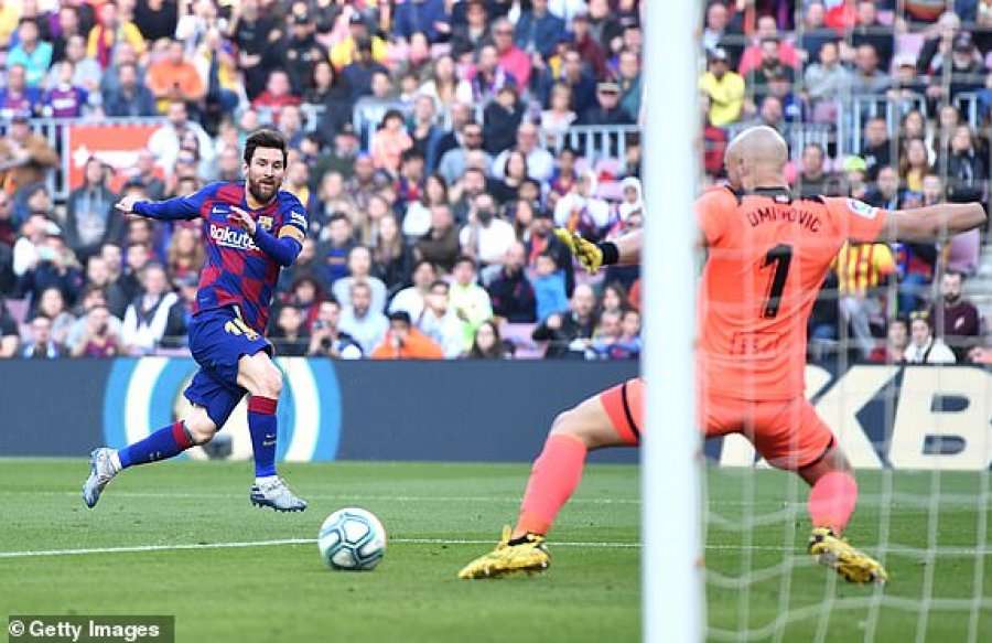 Messi gjunjëzon Eibarin, tejkalon krizën e Barcelonas