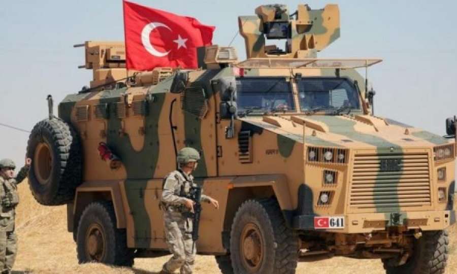13 ushtarë turqë dyshohet se janë vrarë nga sulmi i avionëve rusë në Siri