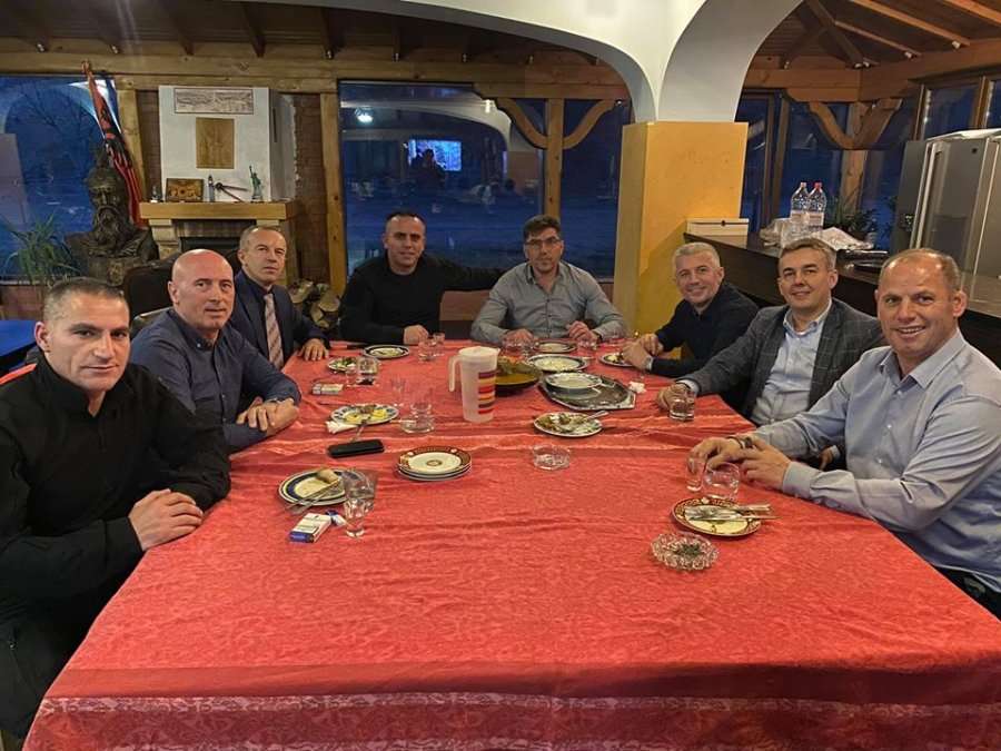 Ramiz Lladrovci priti mysafir shumë të veçantë