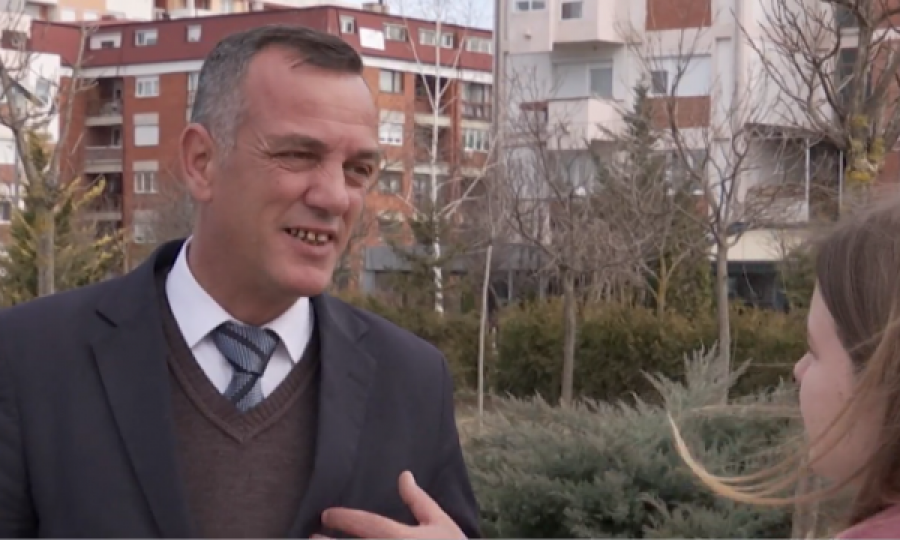 Flet mësuesi i Drenasit: Nuk e rraha nxënësin