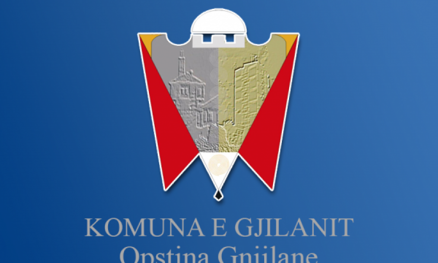 Arsimtari që ia preu flokët nxënësit shkon në pushim, s’ka vendim për të