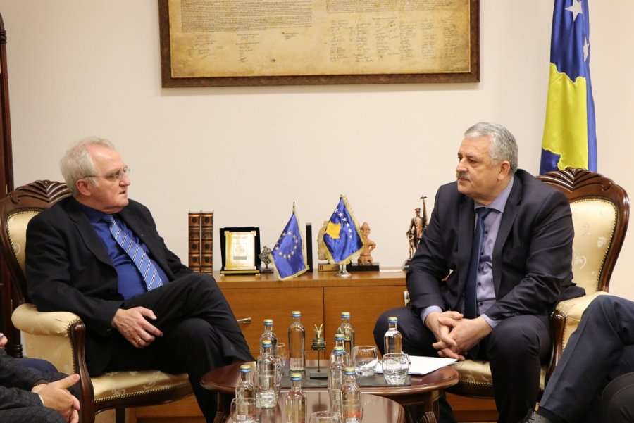 Agim Veliu takohet me nënkryetarin e Parlamentit Evropian Rainer Wieland