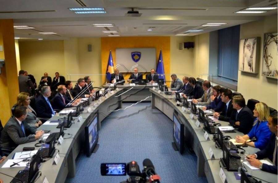 Haradinaj thërret për nesër mbledhje të Qeverisë