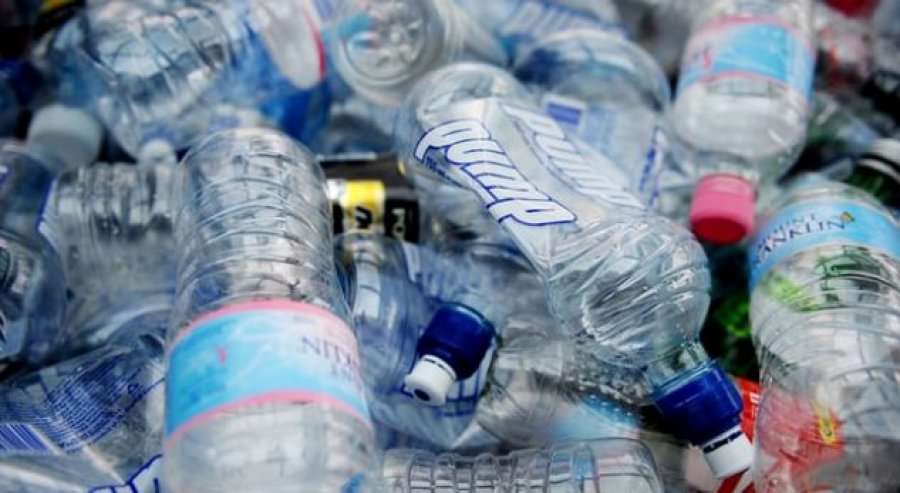 Kina do ta ndalojë përdorimin e qeseve të plastikës