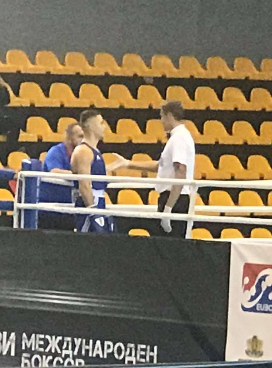 Boksieri nga Kosova paraqitet mirë në Bullgari, por eliminohet me rezultat të ngushtë