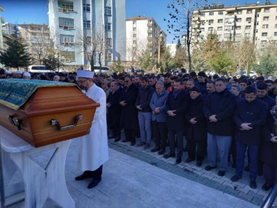 Lot dhe dhimbje, Turqia nis varrosjen e viktimave të tërmetit