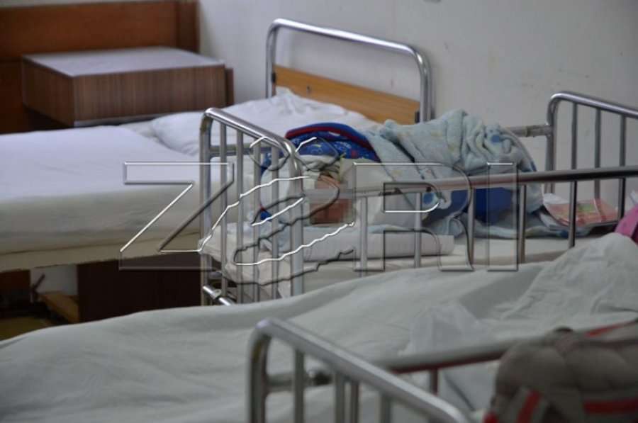 E infektuara me koronavirus sjell në jetë foshnjën në QKUK, priten rezultatet për beben