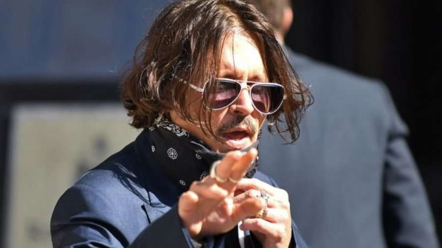 Johnny Depp akuzon Amber Heard për mashtrime tek psikiatri