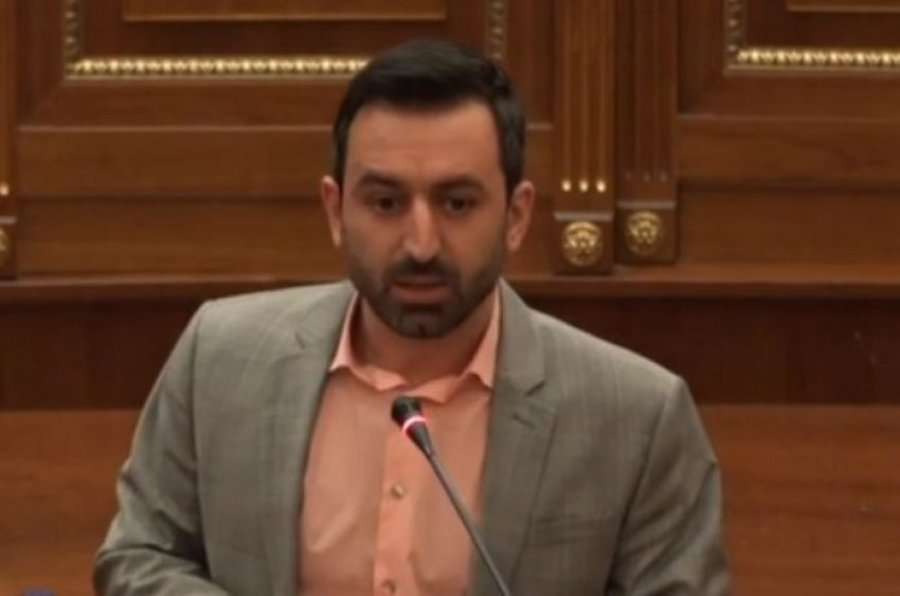 I vdes mbesa 9-vjeçare deputetit Dimal Basha