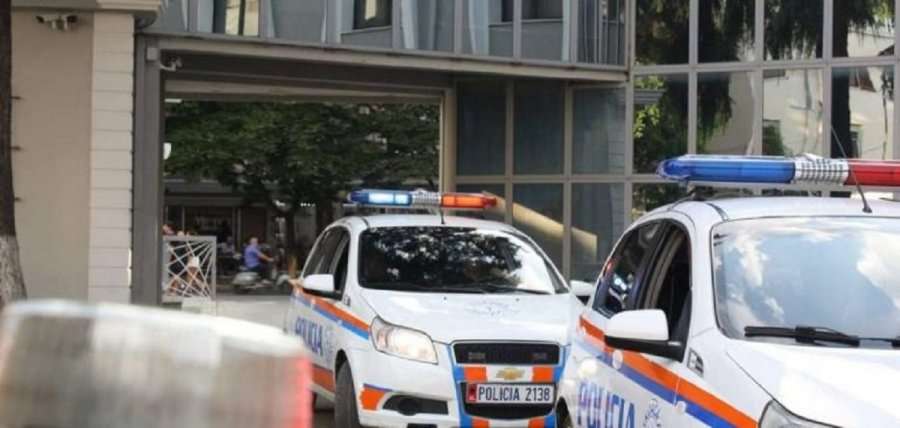 Shqipëri, arrestohet 61-vjeçari, ngacmonte seksualisht një femër