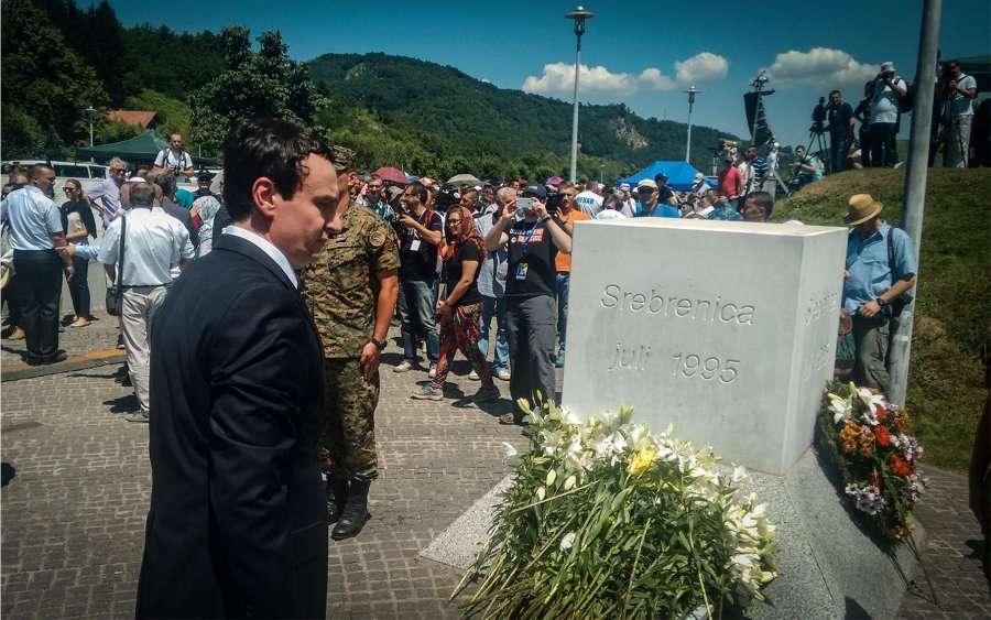 Kurti përkujton masakrën e Srebrenicës: Serbia nuk u bë përgjegjëse për kryerjen e gjenocidit