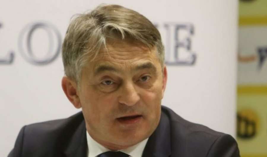 Komshiq: Protestat në Beograd kanë të bëjnë me Kosovën