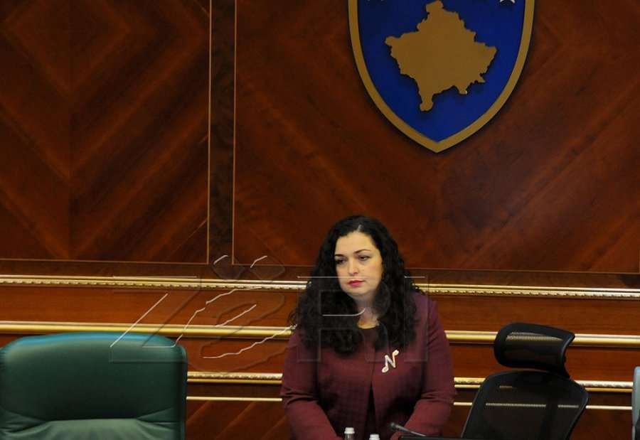 Deputetet gra në përkrahje të Osmanit, dënojnë kërcënimin ndaj saj