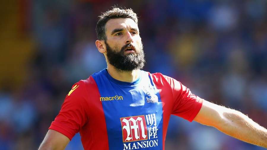 Ylli australian pensionohet nga futbolli
