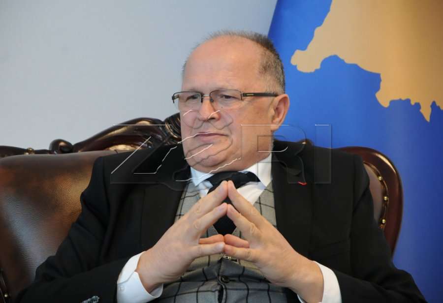 Kelmendi bënë thirrje të mos dëmtohet ekonomia