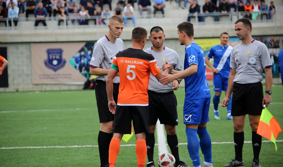 Orari i ndeshjeve për tri xhirot e mbetura në Superligë, kur do të zhvillohet ndeshja Ballkani - Drita?