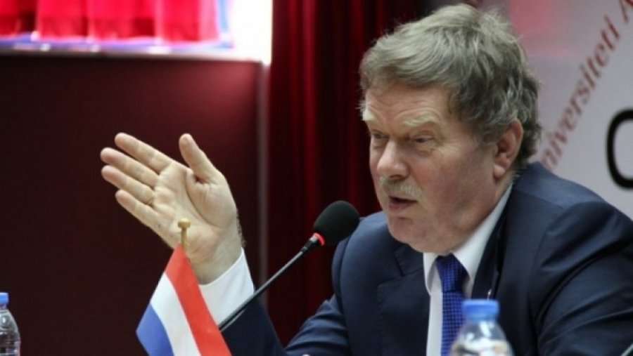 Ish- ambasadori holandez: UÇK bëri luftë të ndershme, as më shumë, as më pak se për mbijetesë
