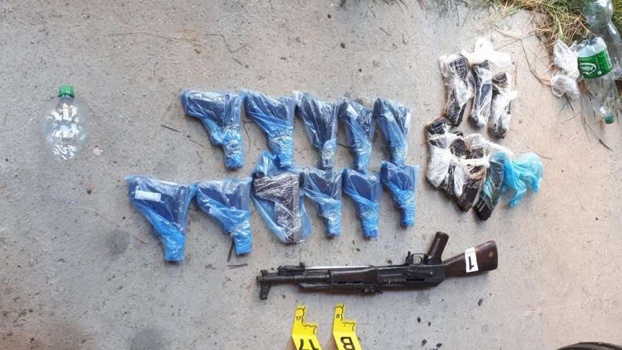 “Noli” arreston katër persona në Prishtinë dhe sekuestron 40 armë