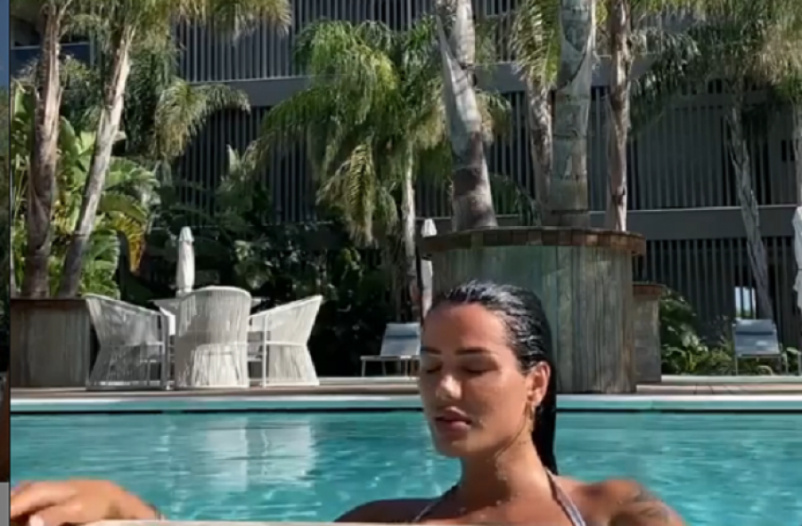 Morena “ndez” rrjetin me video nga pushimet (Video)