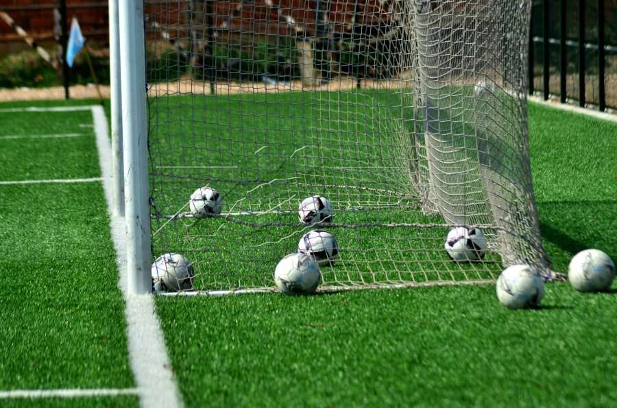 Liga e Parë: Këto janë ndeshjet që zhvillohen sot në Grupin A dhe B