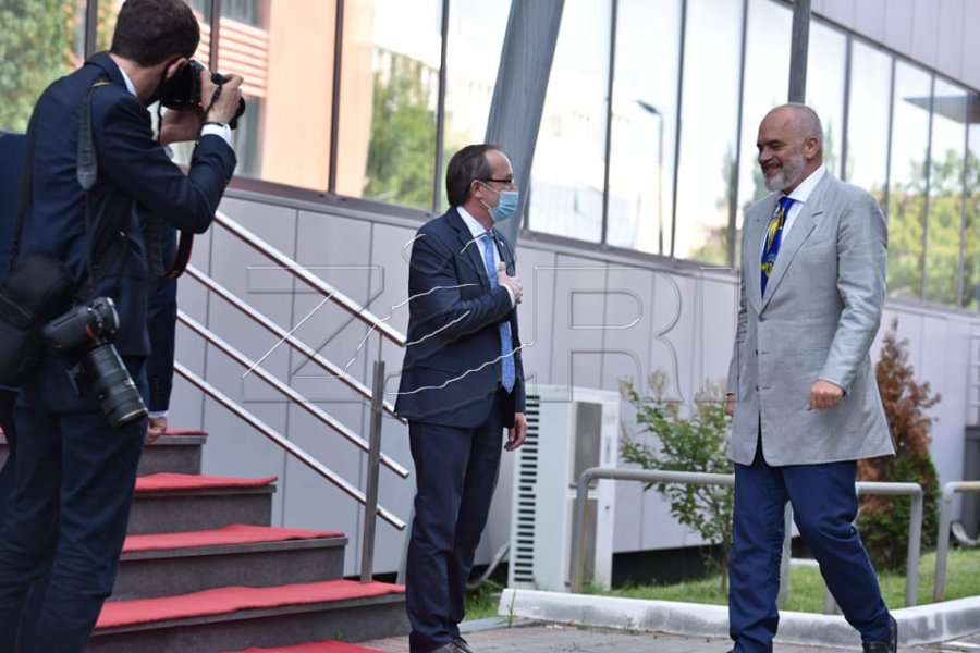 Rama e fton për vizitë Hotin më 3 korrik në Shqipëri
