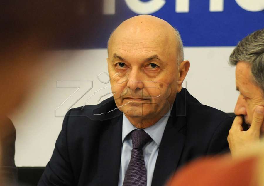 Mustafa thotë se kjo që ndodhi me Xhamajkën, s’është skandal i Vlora Çitakut