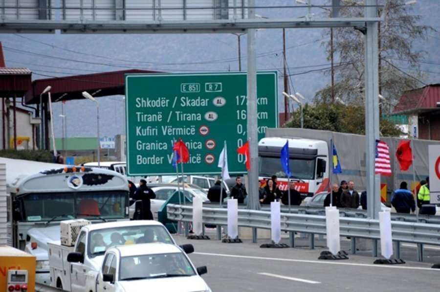 LAJMI I FUNDIT: Shqipëria mbyllë kufirin me Kosovën