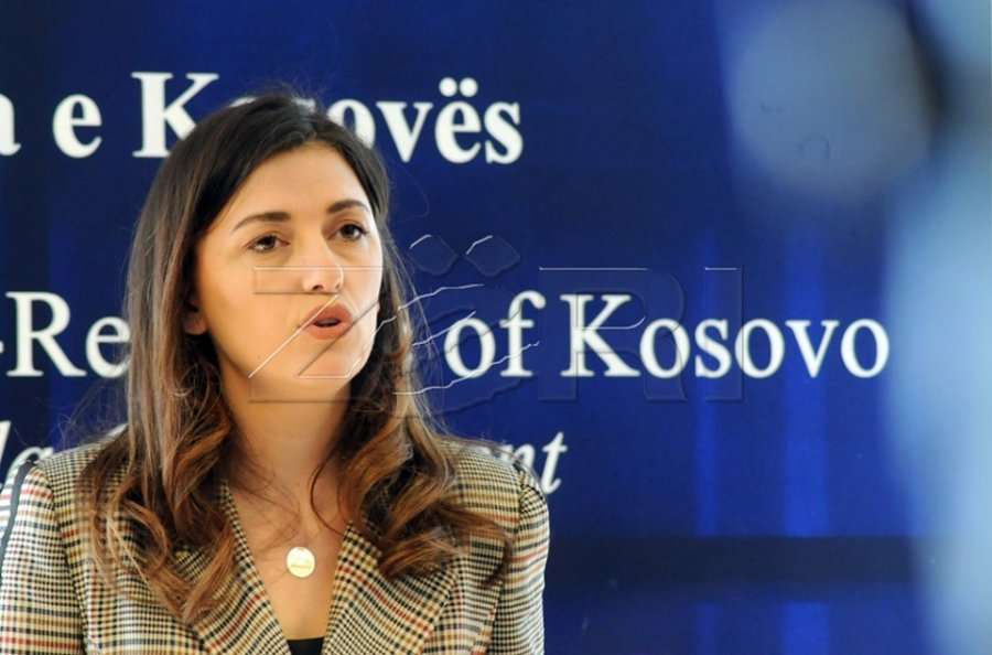 Haxhiu: Qeveria u rrëzua me mocionin e planifikuar nga Thaçi dhe Mustafa.