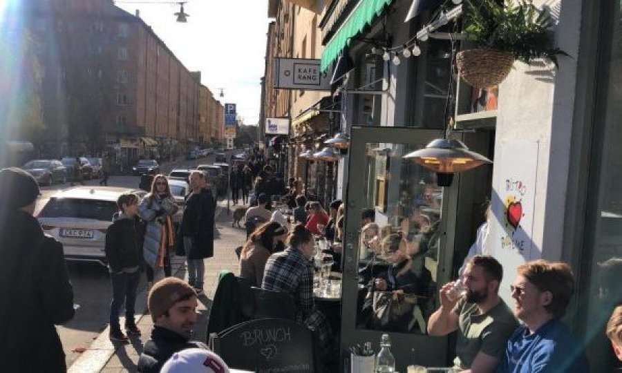 Pse Suedia ndryshe nga Europa nuk ka marrë masa bllokuese, jeta po vazhdon normalisht