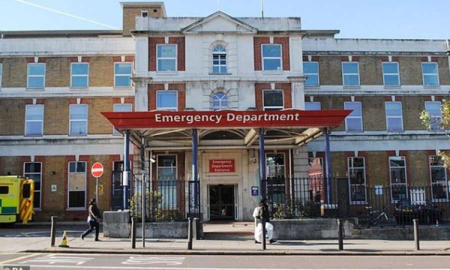 Vdes 13-vjeçari në Britani, dyshohet se nuk kishte asnjë sëmundje