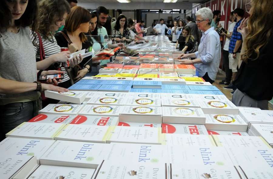 COVID-19 pezullon panairin e librit “Prishtina 2020”