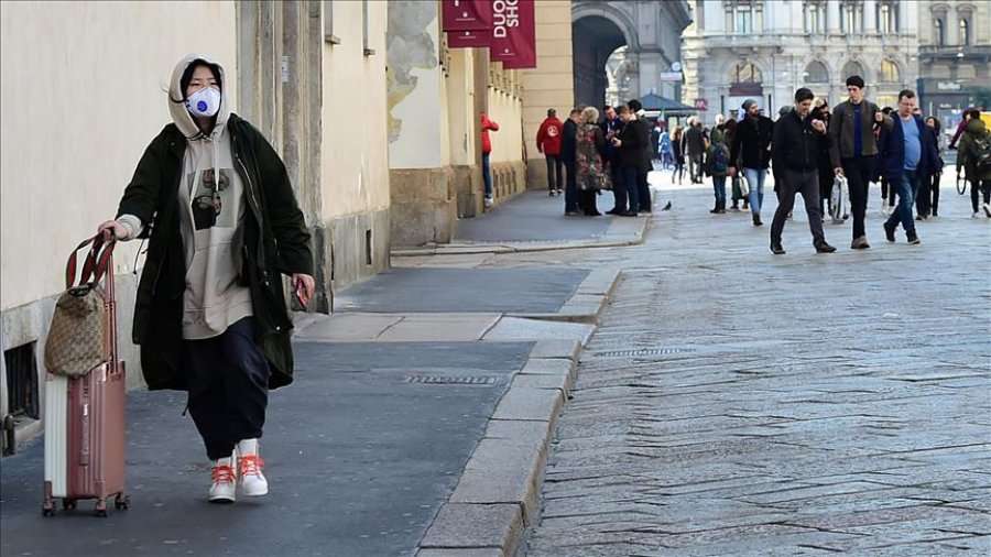 Italia lehtëson masat e izolimit, kryetarët e qyteteve të shqetësuar me mungesën e distancës sociale
