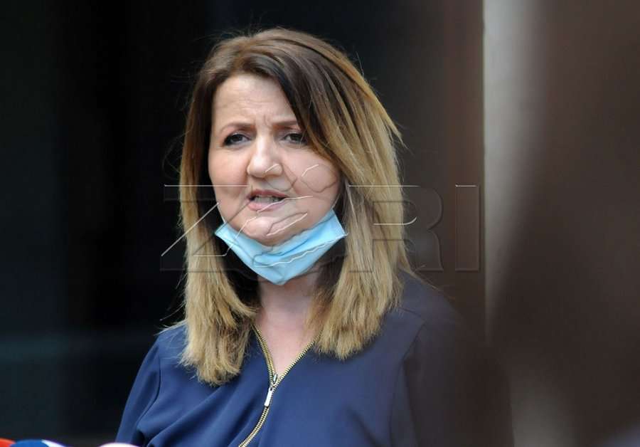 Mulhaxha Kollçaku - Thaçit: Të gjithë e dimë si erdhe në këtë karrige