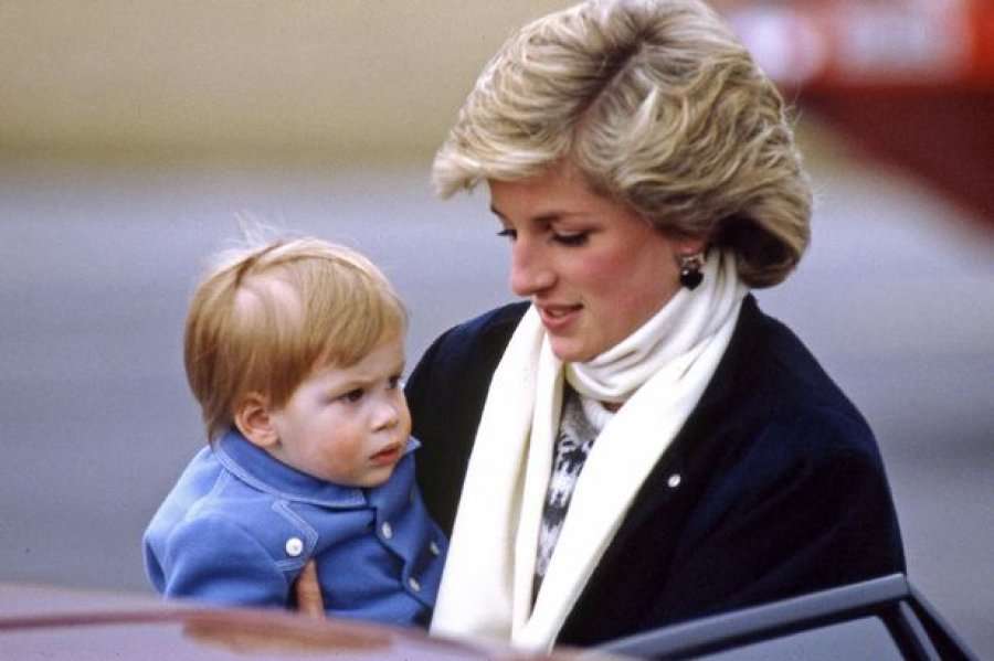 Princ Williami përmes një rrëfimi kujton humbjen e princeshës Diana