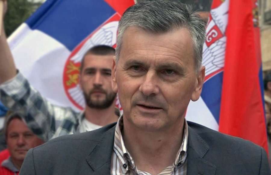 Politikani serb kërkon dërgimin e ushtrisë e të policisë në Kosovë