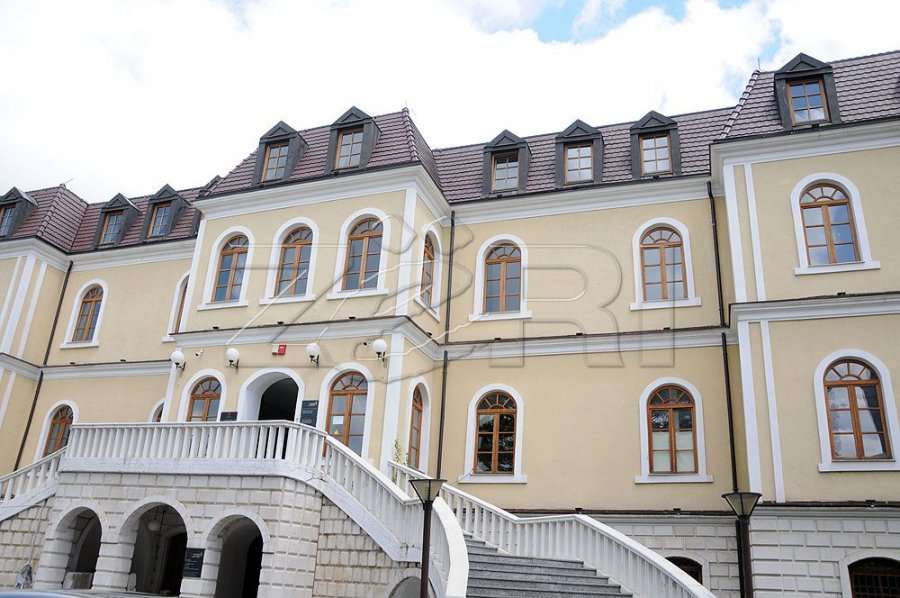 Muzeu pa asnjë vizitor që nga rihapja, Galeria Kombëtare me vetëm 50 të tillë (Video)