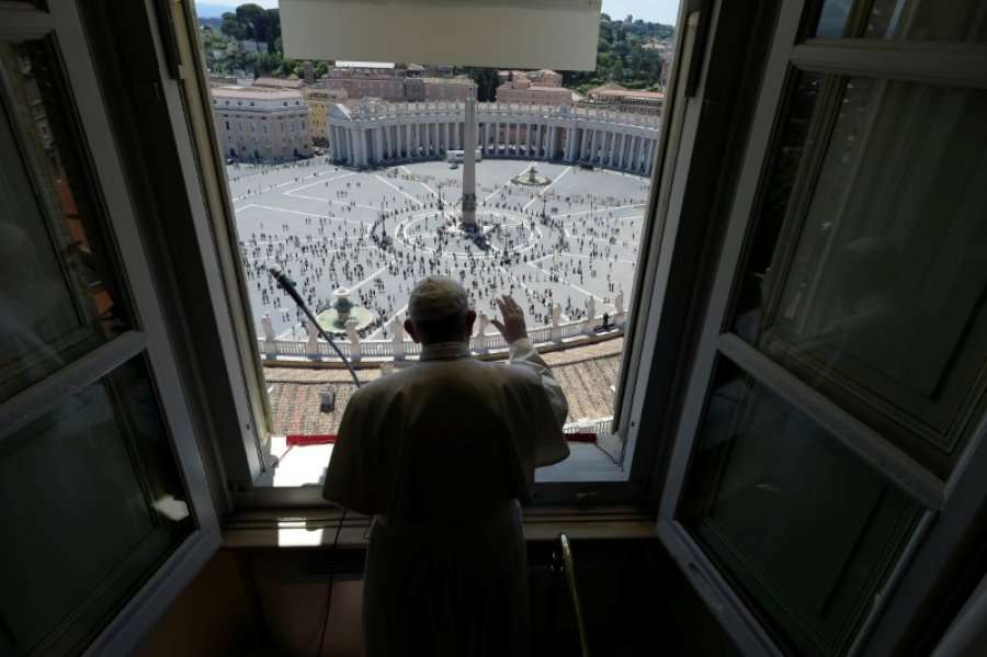 Papa Françesku: Njerëzit janë më të rëndësishëm se sa ekonomia