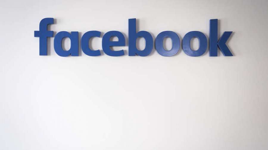 “Facebook”-u vazhdon me ndalimin e reklamave politike
