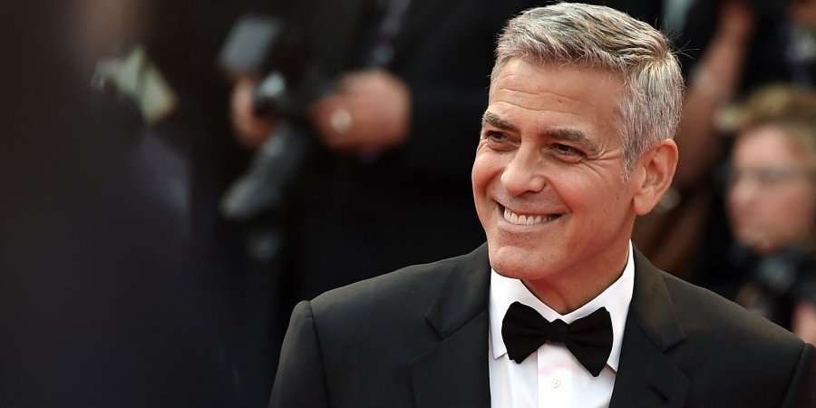 George Clooney ua dhuroi 14 miqve të tij nga një milion dollarë